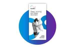 Ein Ausschnit aus dem ResMed E-Book "Understanding sleep disorders" vor dem Hintergrund eines Kreises mit blauem und violetem Farbverlauf