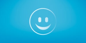 A white smiley face icon against a turquoise background, symbolising the Mask Fit function.